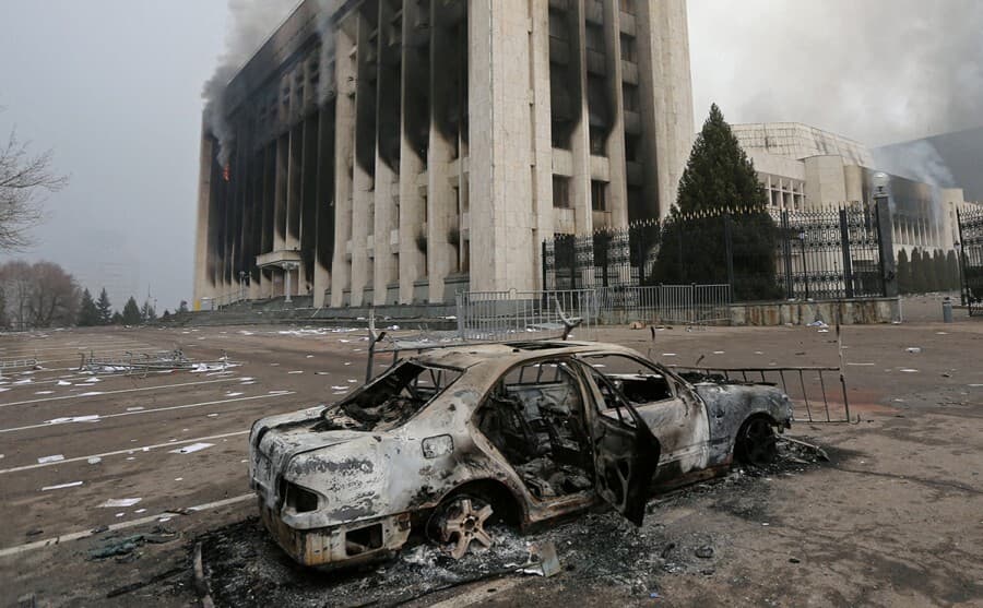 Владельцам автомобилей, пострадавшим во время январских событий выплатили 258 млн тенге