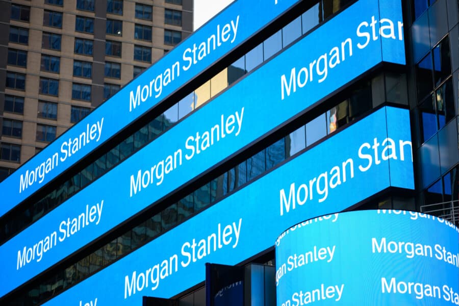 Аналитики банка Morgan Stanley советуют закрывать позиций в китайских акциях